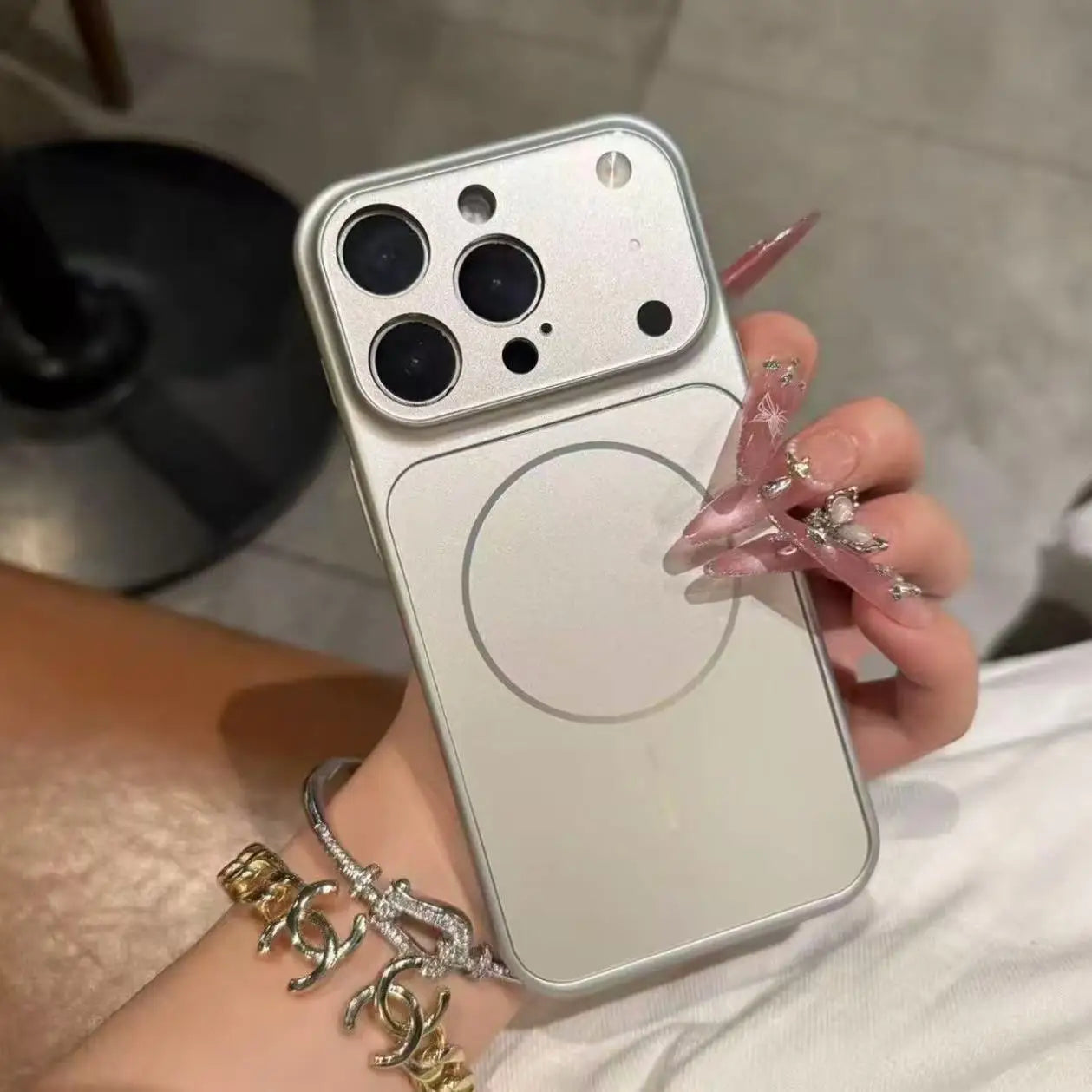 Like 17 Designed AG Glass Magnetic Case for iPhone 17 Air pro Max 16 15 14 13 Electroplate Back Cover Mobile Phone Accessories