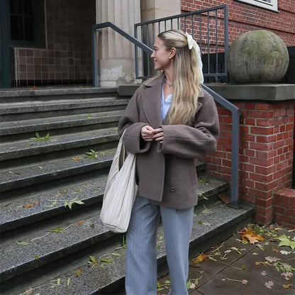 Women's Double Breasted Wool Coat Autumn Winter Fashion Lapel Long Sleeves Short Blazer Jacket Elegant Solid Warm Loose Outwear