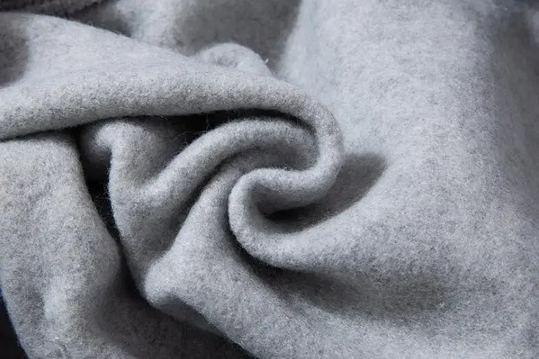 A new 2-piece set for men's casual sports hooded pullovers and sweatpants for outdoor jogging in Europe and America in 2025