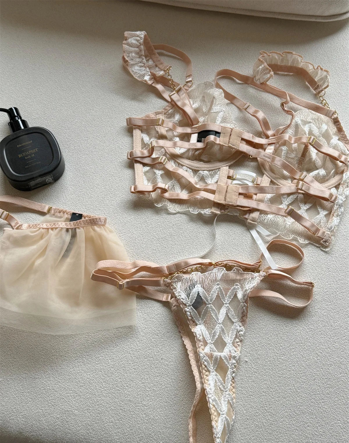 Embroidered Flying Sleeve Outer Lingerie Sexy Fishbone Corset Long Vest Style Bra Set of Three Women Underwear